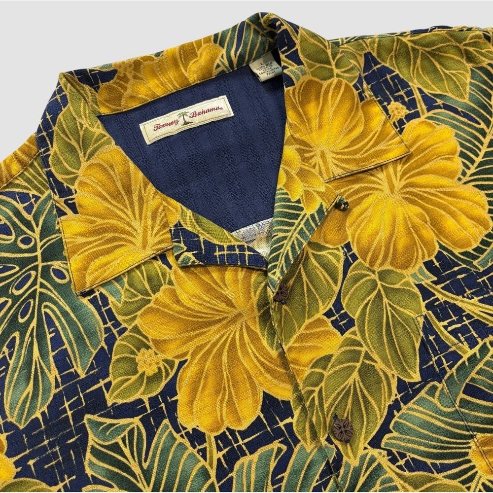 Tommy Bahama Men's 2XL 100% Silk Hawaiian Camp Shirt Floral Print Colorful